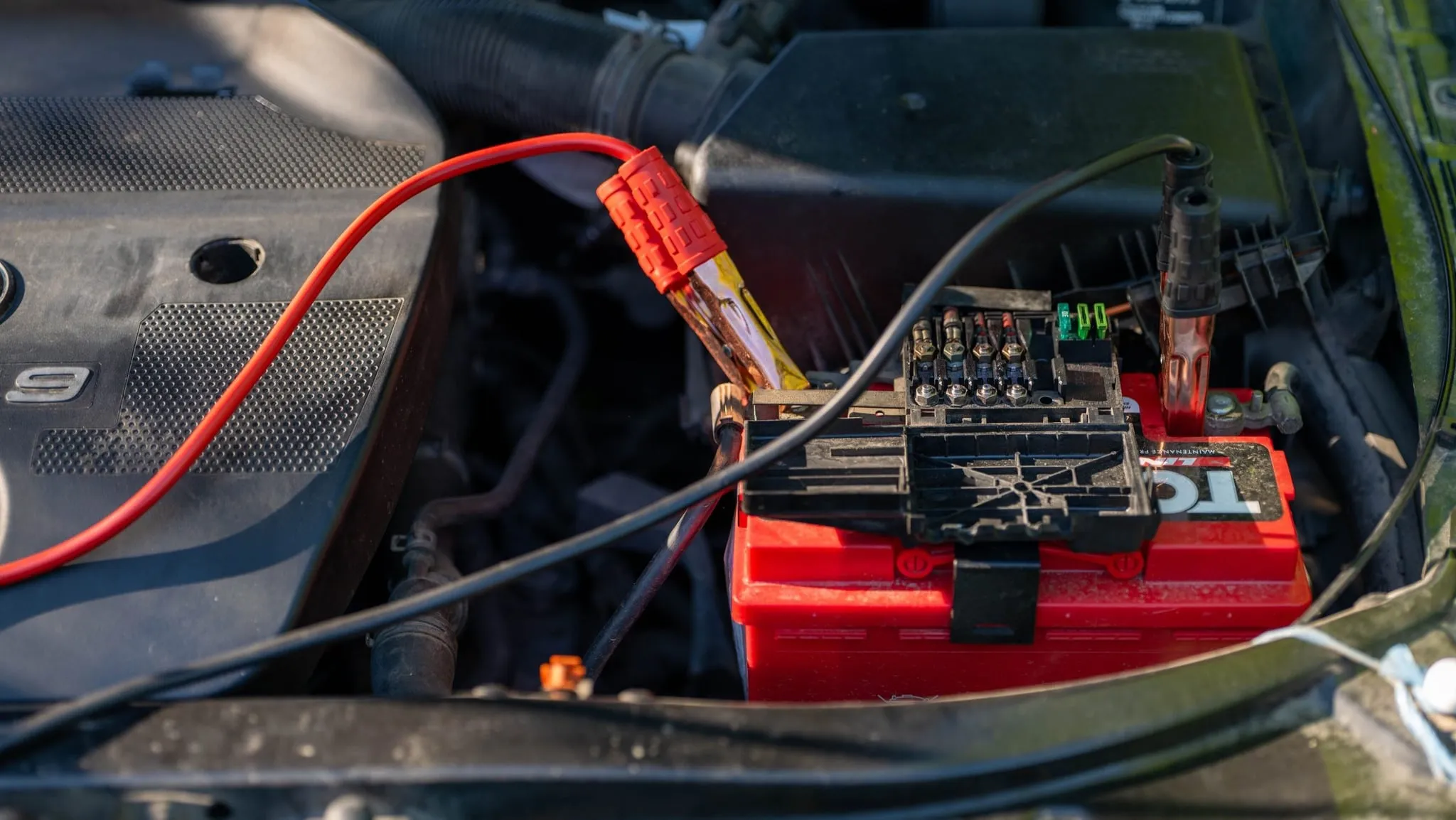 Battery Industry Banner